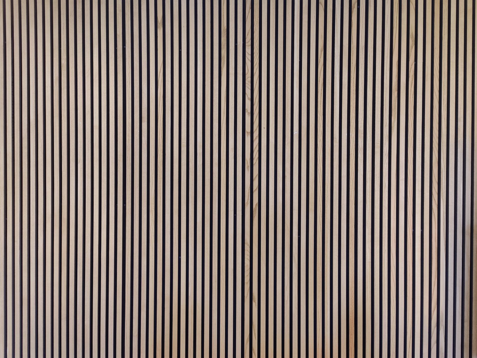 PANEL RIPADO PREMIUM 290 cm x 12 cm Vertical Import | Vertical Store Tecnología